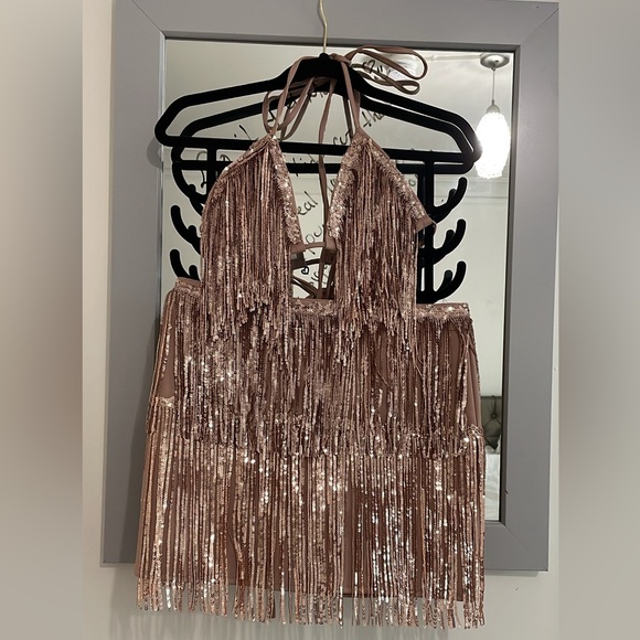 Two piece set 🥰 - Picture 3 of 6